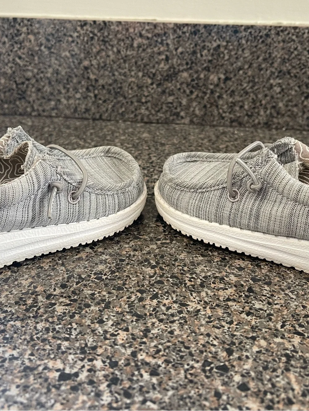 Hey Dude Toddler Wally Linen Stone Child Size 6